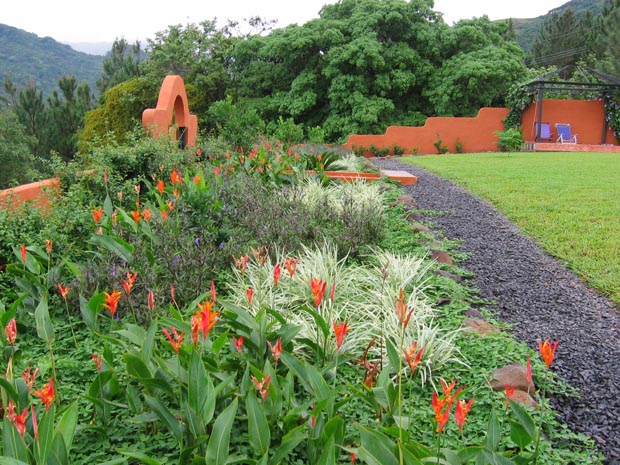 09a.wall_garden